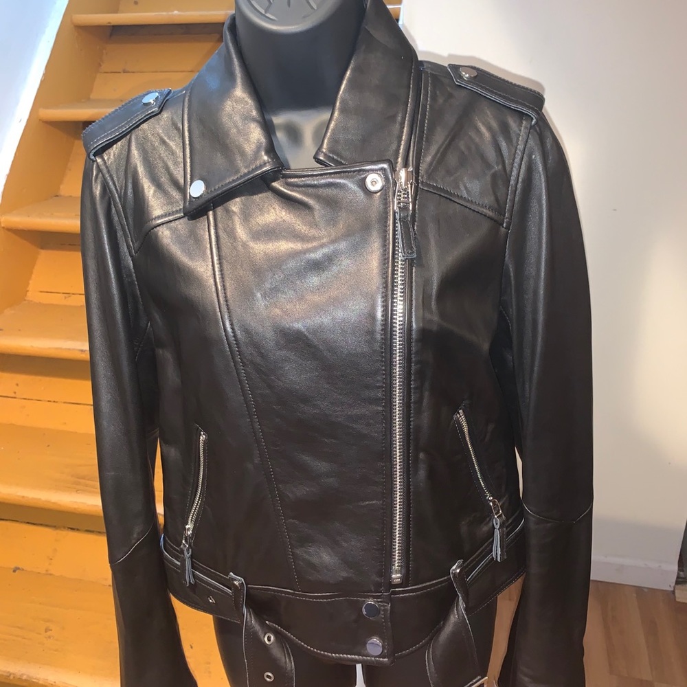 Women’s Small Black Habitual Biker Jacket.
